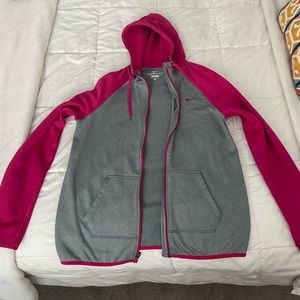 Zip up Nike (fits like Large)